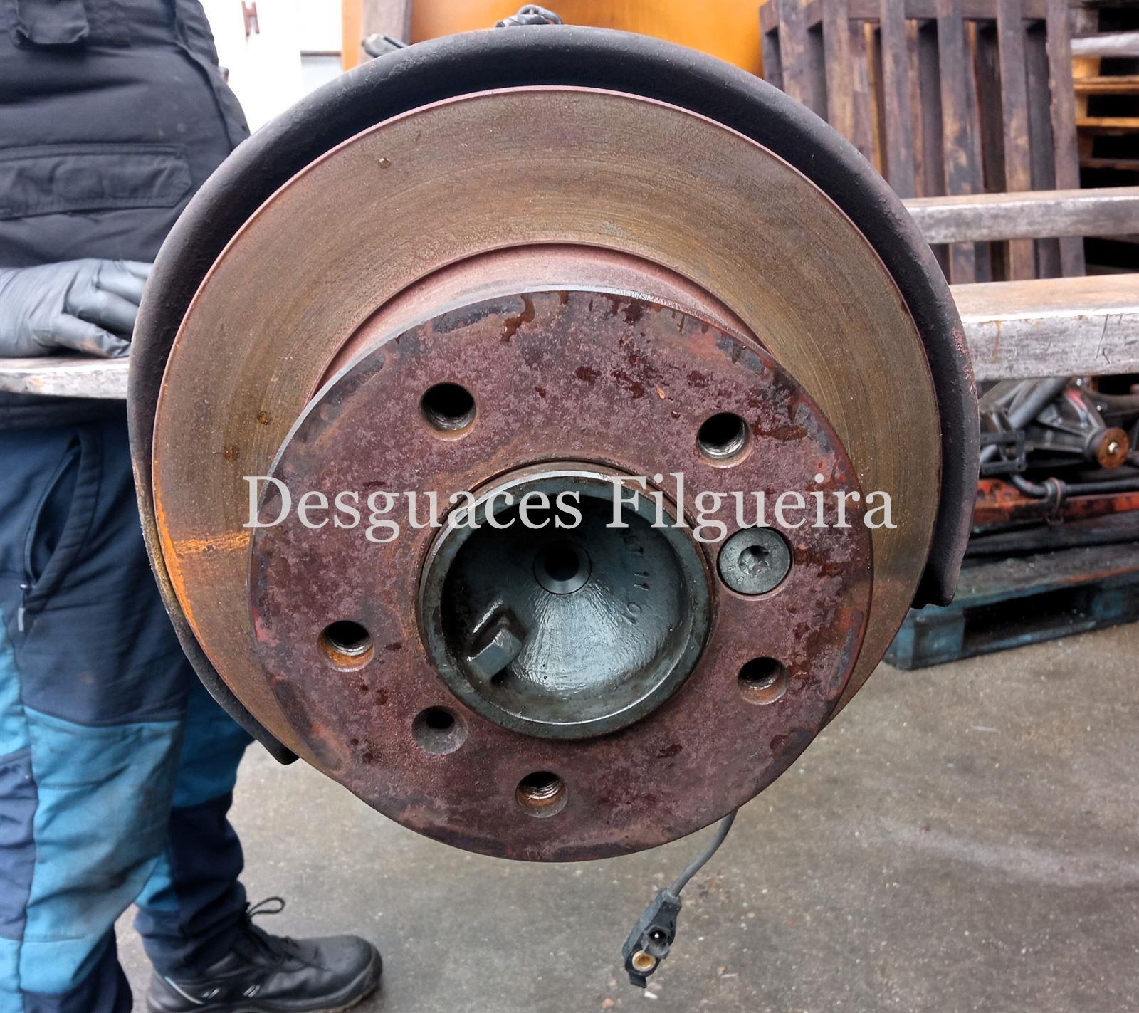 Eje trasero de Volkwagen LT Furgón/Combi 2.5 LT 109 cv, código de motor: AVR, año 2005. - Imagen 7