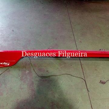 Faldón izquierdo de Honda Civic VI Hatchback 1.7 CTDi - Imagen 1