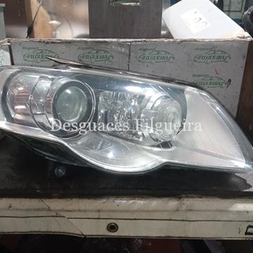 Faro del derecho de Volkawagen Passat Berlina 2.0 TDI 16V,140 cv,código de motor BKP, año 2006. - Imagen 1