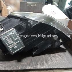 Faro del derecho de Volkawagen Passat Berlina 2.0 TDI 16V,140 cv,código de motor BKP, año 2006. - Imagen 2