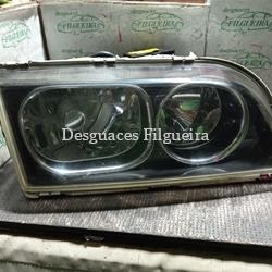 Faro delantero derecho xenon Volvo V40 Familiar - Imagen 1