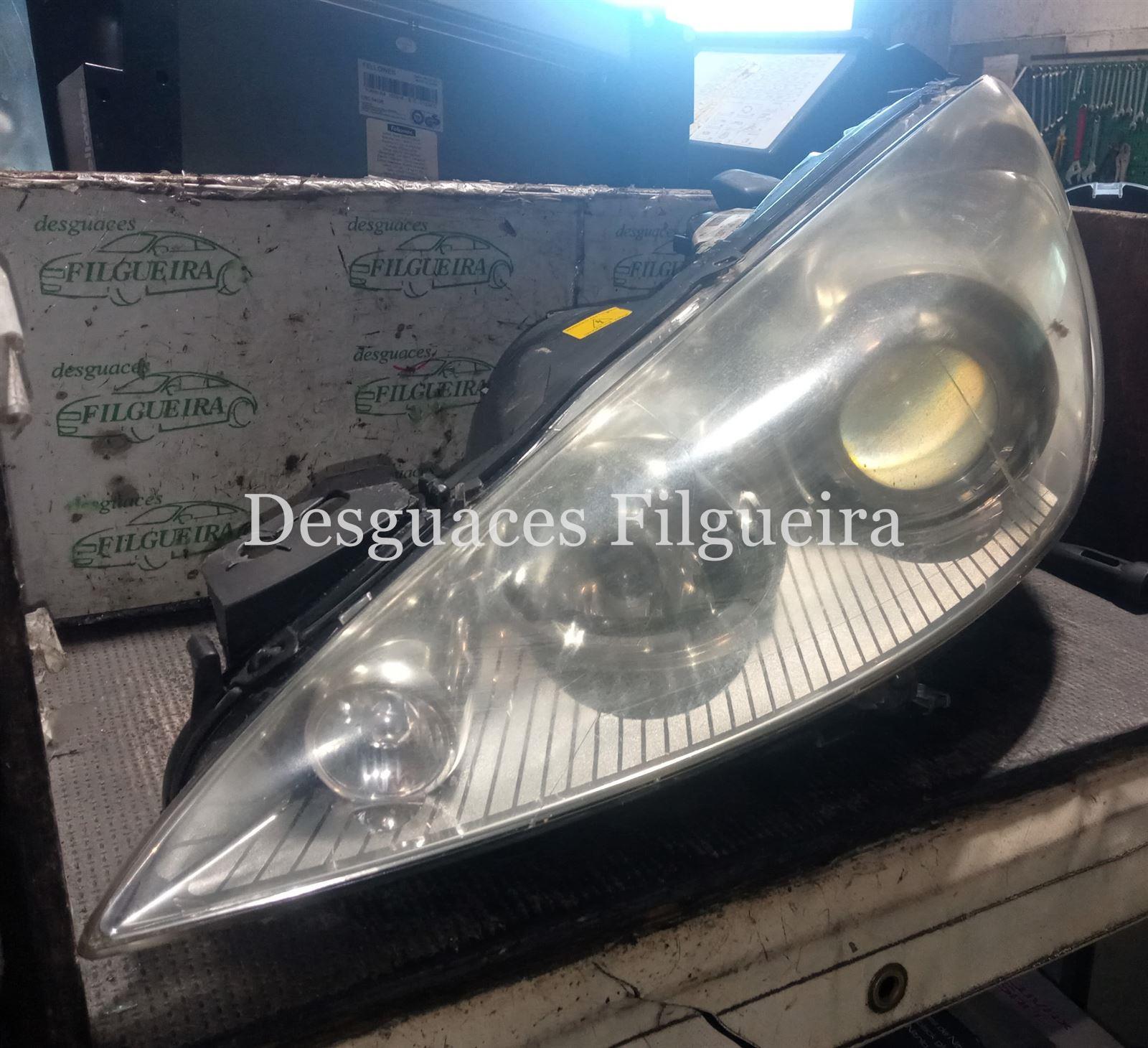Faro xenon izquierdo de Peugeot 308 2.0 HDi, 136 cv, código de motor RHR, año 2008. - Imagen 2