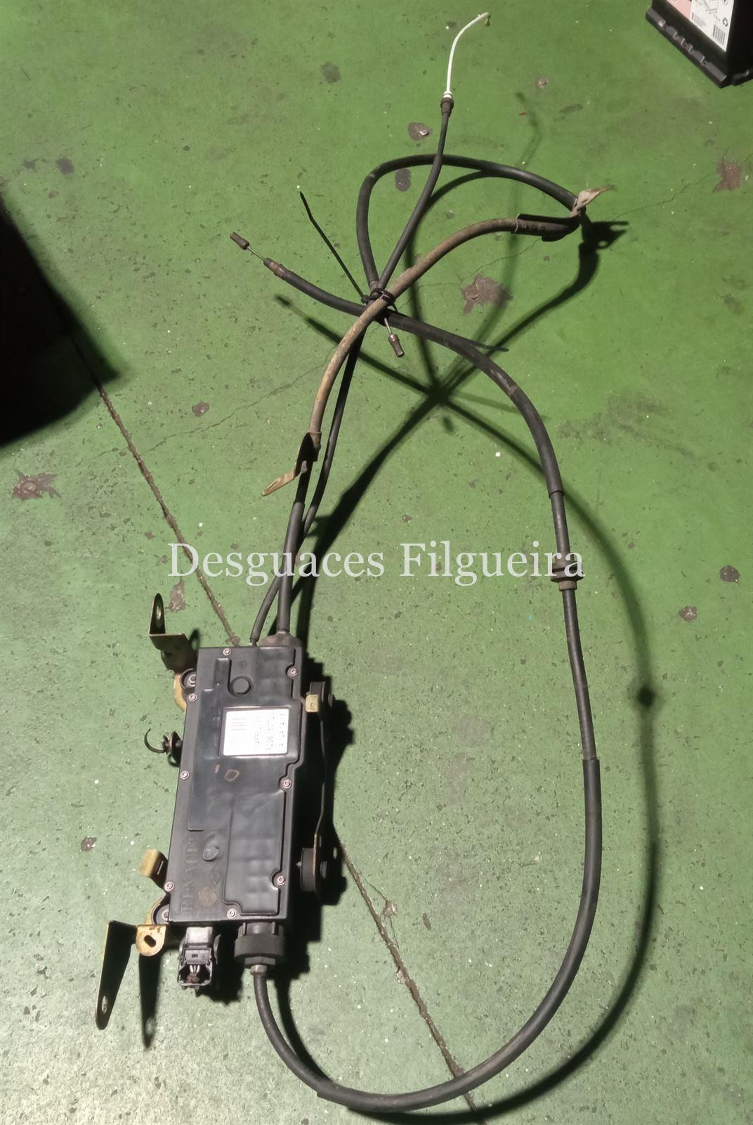 Freno de mano eléctrico de Renault Espace IV 2.2 dCi, 150 cv, código de motor G9T 742, año 2004. - Imagen 1