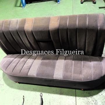 Juego de asietos de Mercedes-Benz W 123, 300 D, 88 cv, año 1981. - Imagen 1