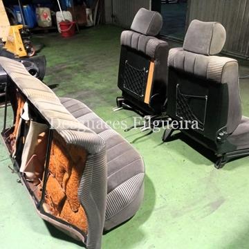 Juego de asietos de Mercedes-Benz W 123, 300 D, 88 cv, año 1981. - Imagen 2