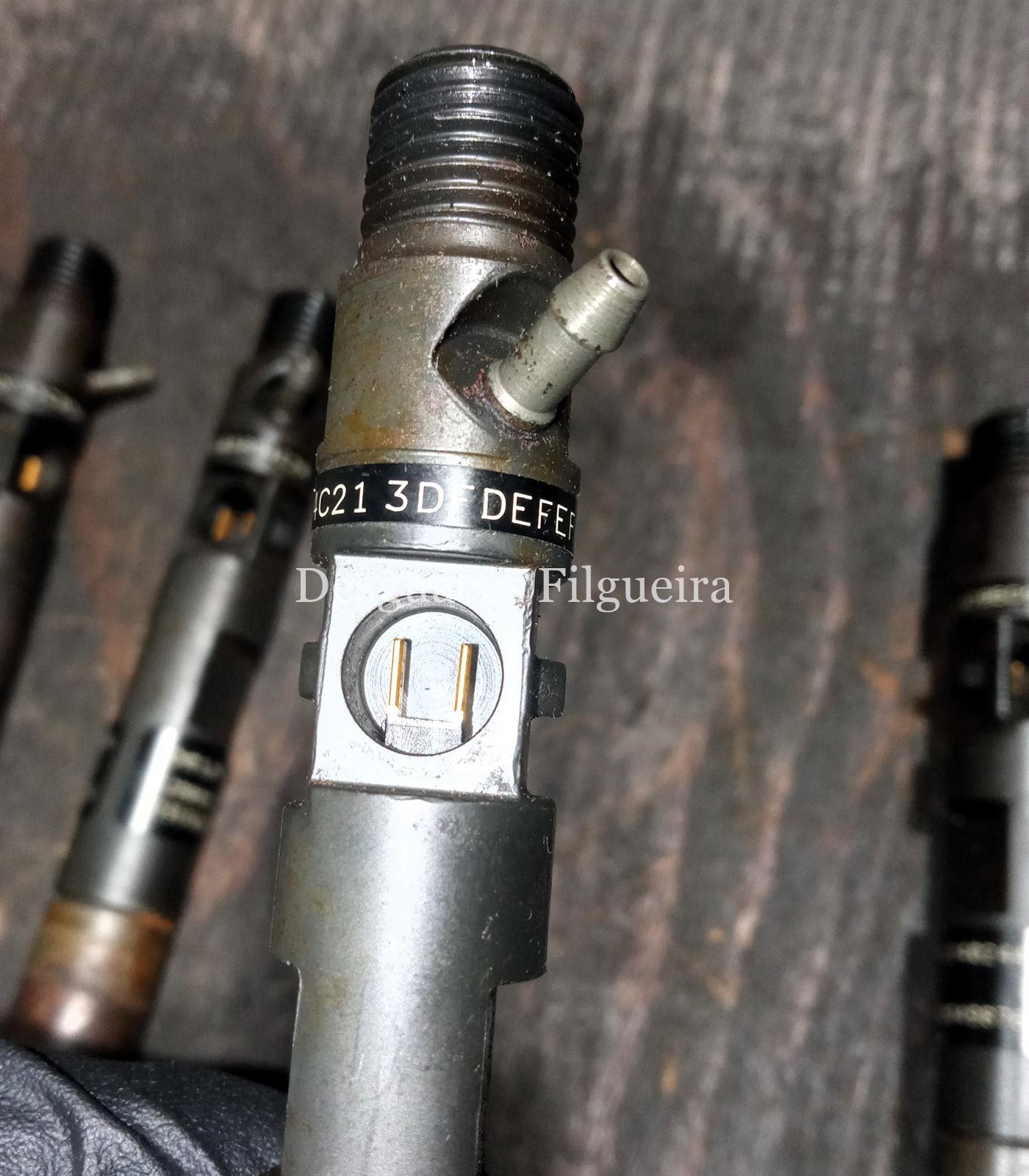 Juego de inyectores de Renault Kangoo I 1.5 dCi, 82 cv, código de motor K9K 702, año 2004. - Imagen 2