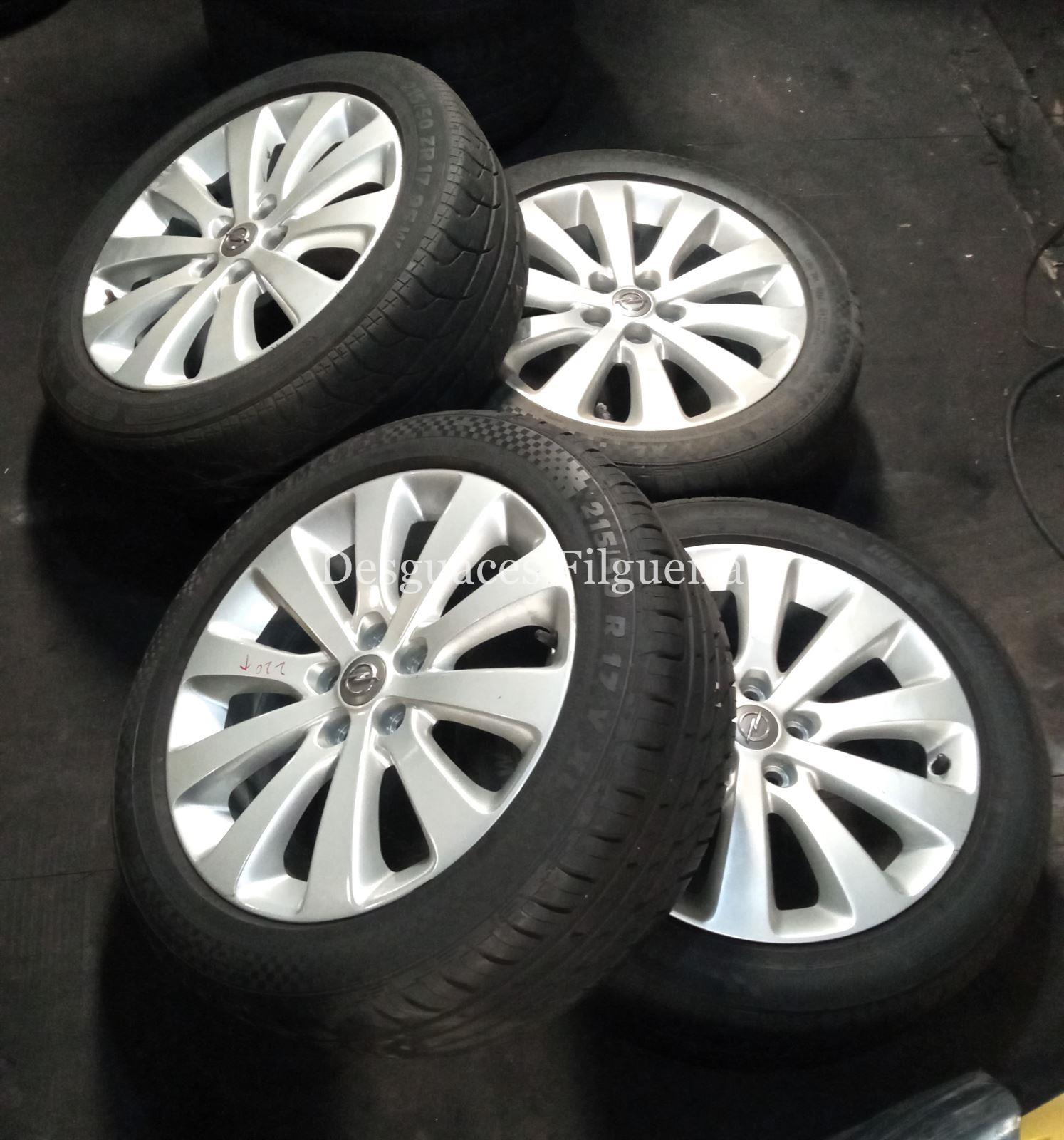 Juego de llantas de Astra J Berlina 1.7 Cosmo 16V CDTI, 110 cv, 215/50R17, año 2012 - Imagen 3