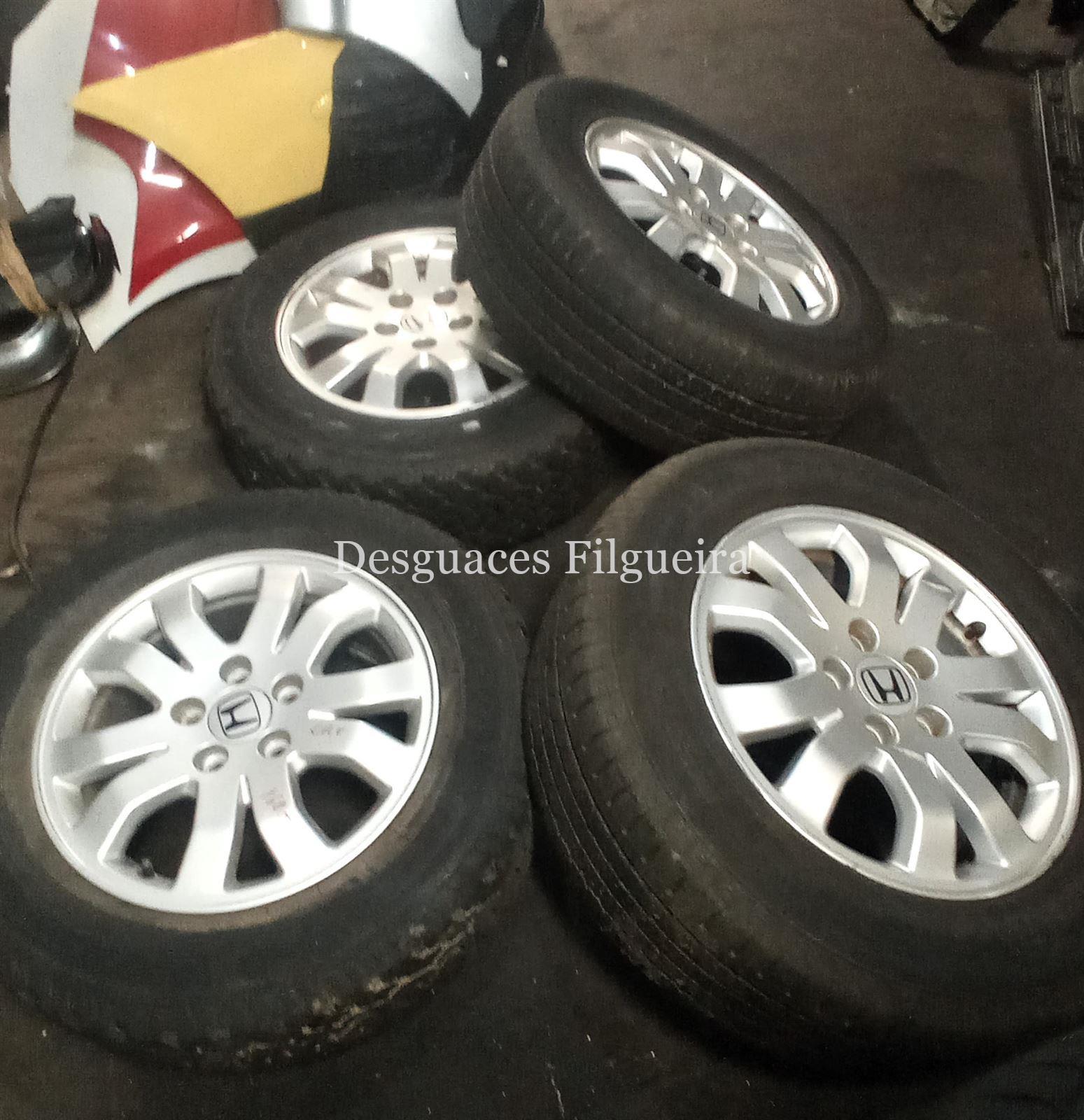 Juego de llantas de Honda CR-V 2.2 CDTi, 140 cv, 215/65R16, año 2005 - Imagen 2