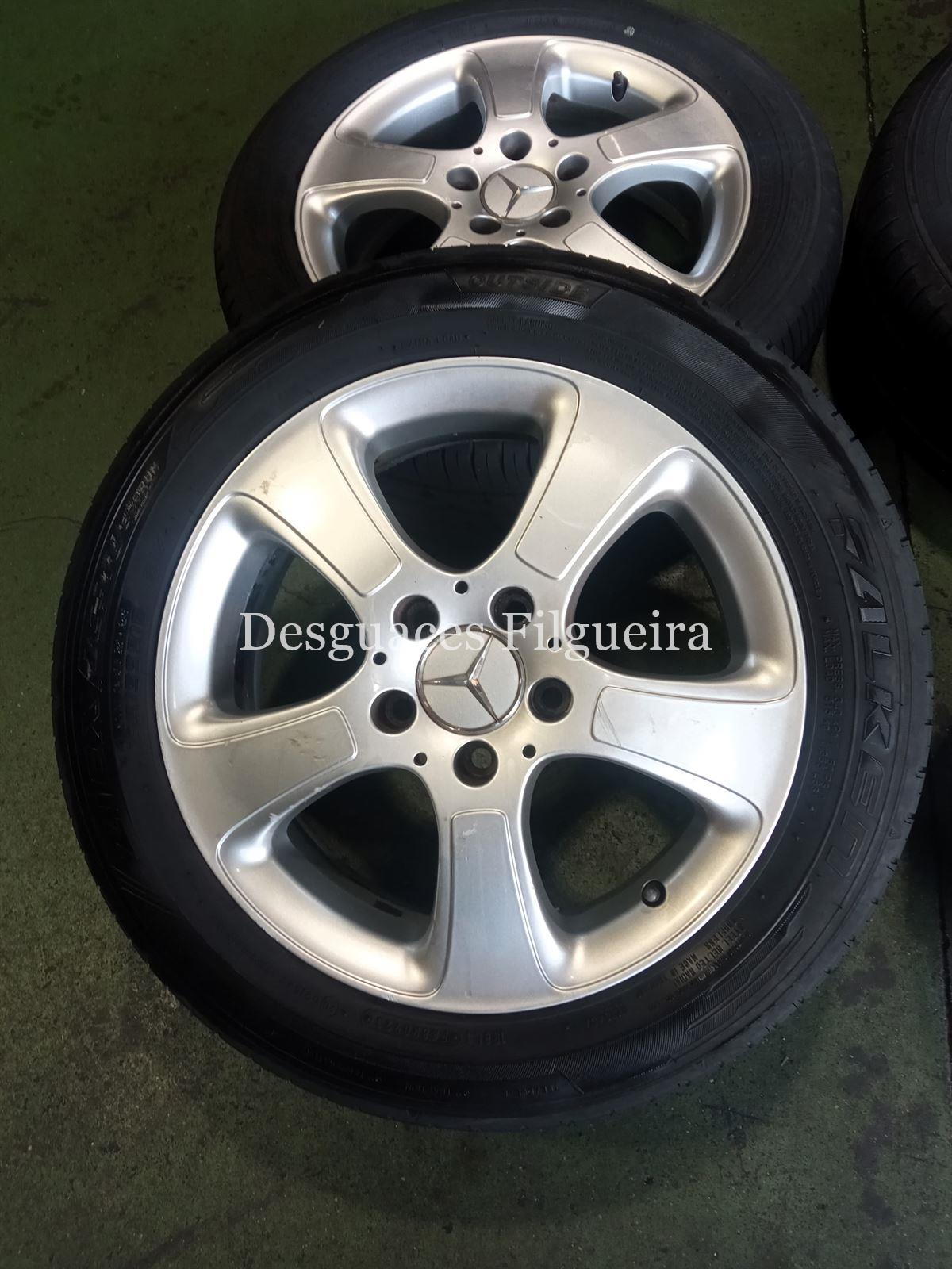 Juego de llantas de Mercedes-Benz Clase A W169 2.0 A 180 CDI, año 2008. - Imagen 2