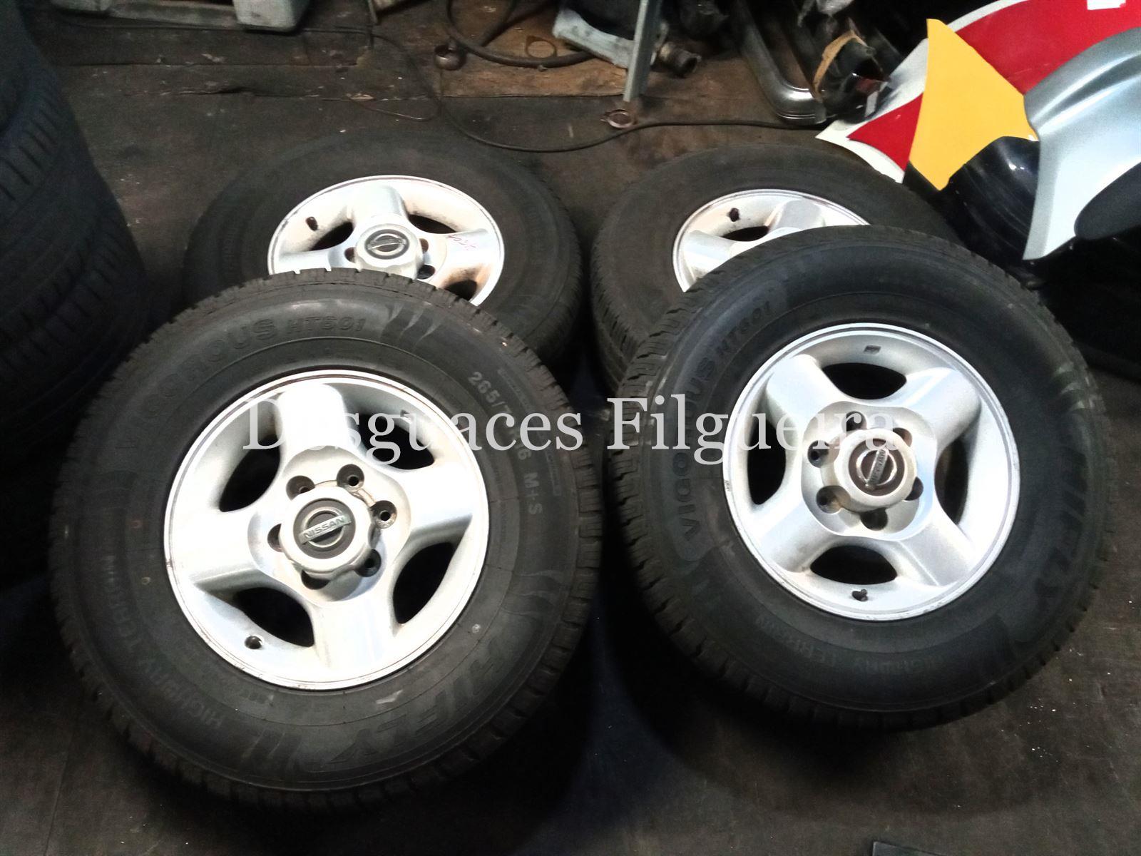 Juego de llantas de Nissan Navara Pickup 2.5 TDI D22, año 2005. - Imagen 5