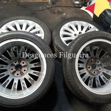 Juego de llantas de Opel Astra J Sport Tourer 1.6, 136 cv, año 2016. 245/45R18 - Imagen 2
