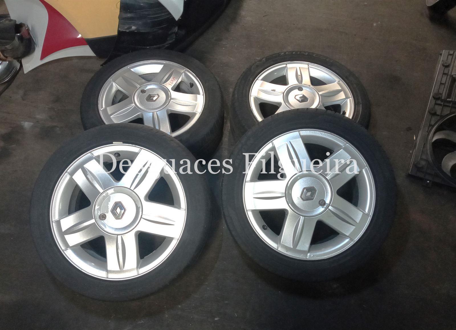 Juego de llantas de Renault Clio II Fase I 1.2, REF: 195/50R15, año 2004. - Imagen 1