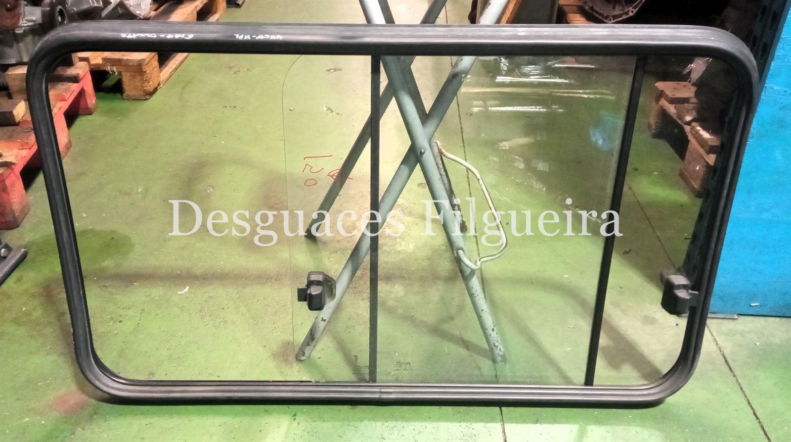 Luna lateral delantera izquierda de Fiat Ducato Furgón 2.8 JTD, año 2001. - Imagen 1