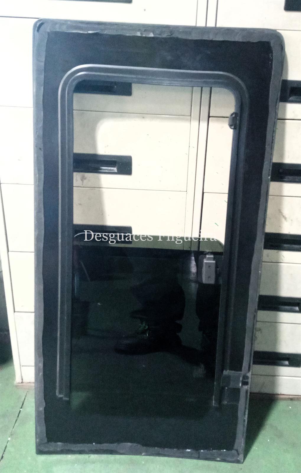 Luna lateral delantera izquierda de Volkswagen Transporter Furgón T5, 1.9 TDI, 102 cv, código de motor BRS, año 2008. - Imagen 4