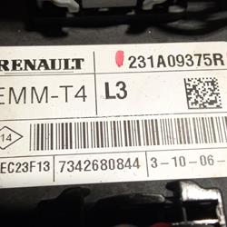 Modulo confort de Renault Trafic III Furgón 1.6 L1H1 dCi, 95 cv, código de motor R9MH415, año 2020. - Imagen 2