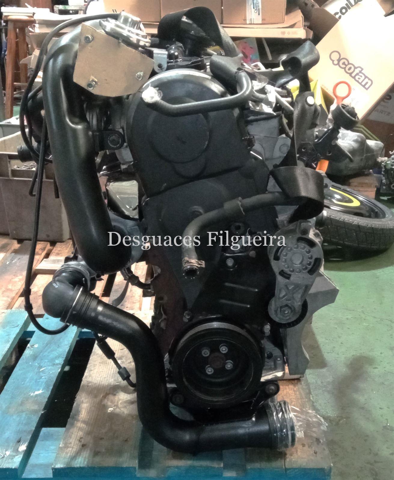 Motor completo de Audi A3 1.9 TDI 106 cv, código de motor BKC, año 2017. - Imagen 6