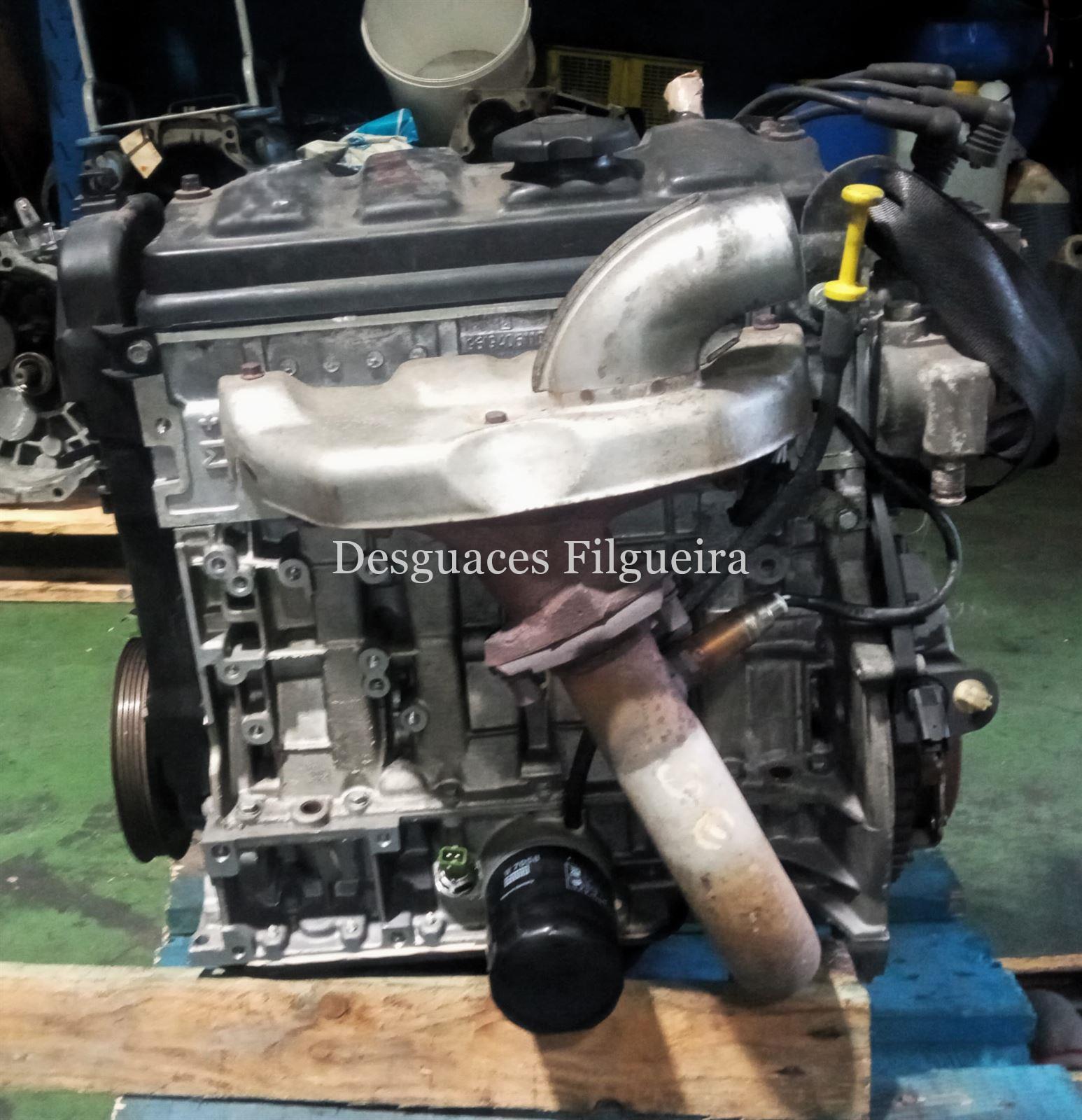 Motor completo de Citroen Saxo 1.1 60cv, código de motor HDZ, año 1999. - Imagen 3