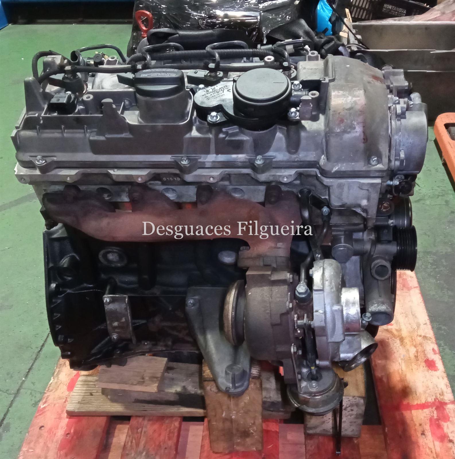 Motor completo de Mercedes-Benz Clase C W203, 2.2 220 CDI, 143 cv, código de motor 611.962, año 2001. - Imagen 4