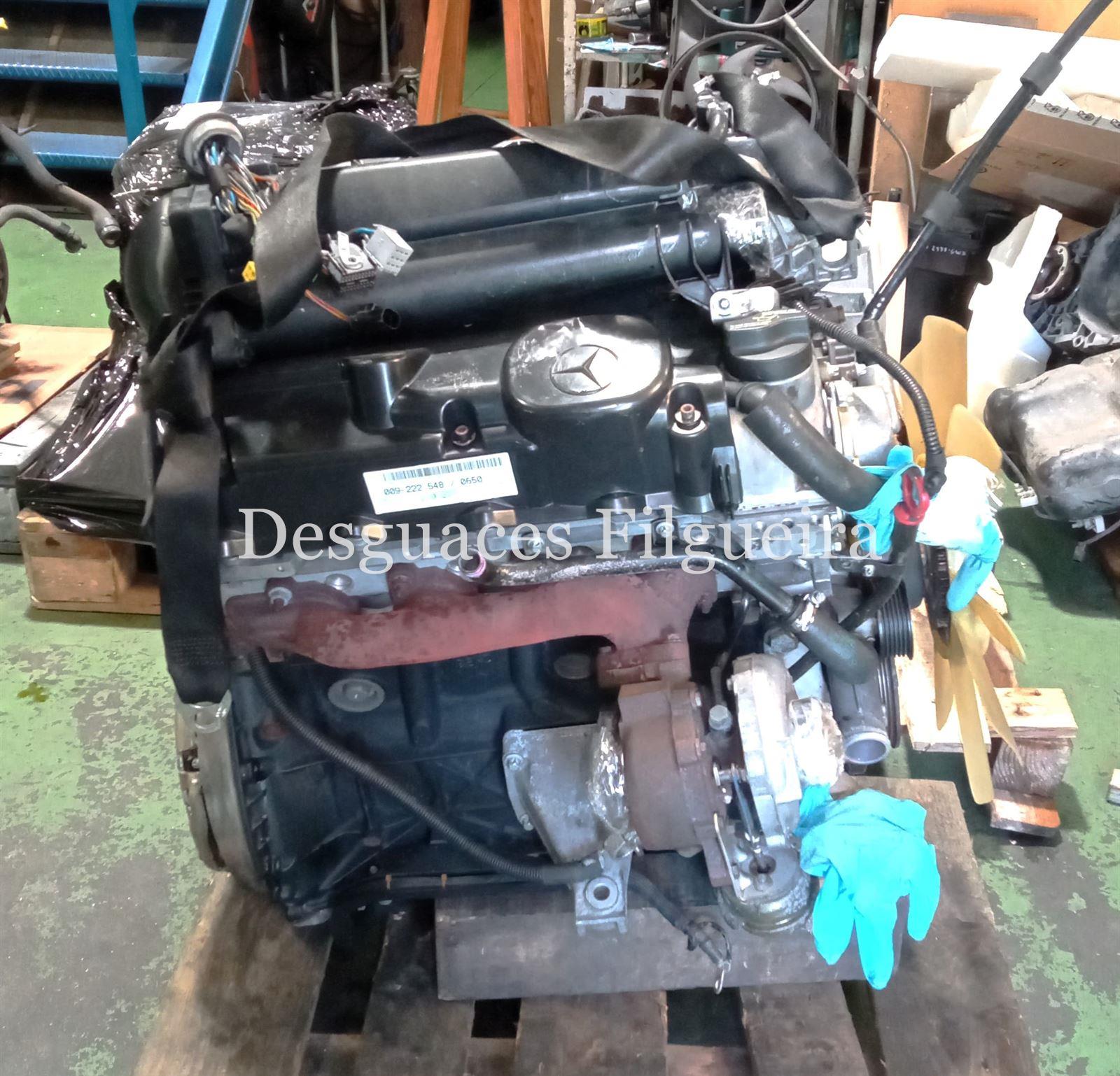 Motor completo de Mercedes-Benz Sprinter 3-t Furgón, 313 CDI, 129 cv, código de motor 611981, año 2006. - Imagen 1