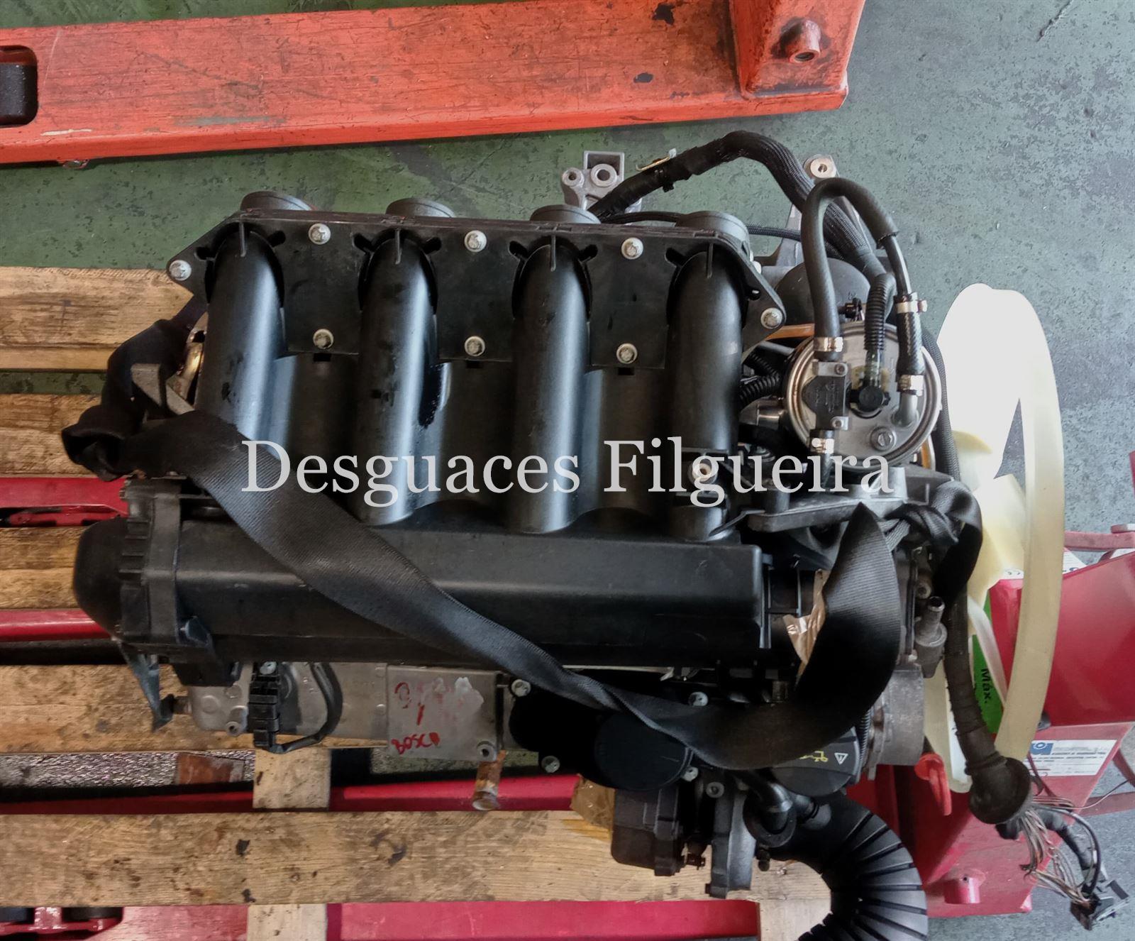 Motor completo de Mercedes-Benz Sprinter 4-t 413 CDI, 129 cv, código de motor 611.981, año 2006. - Imagen 1