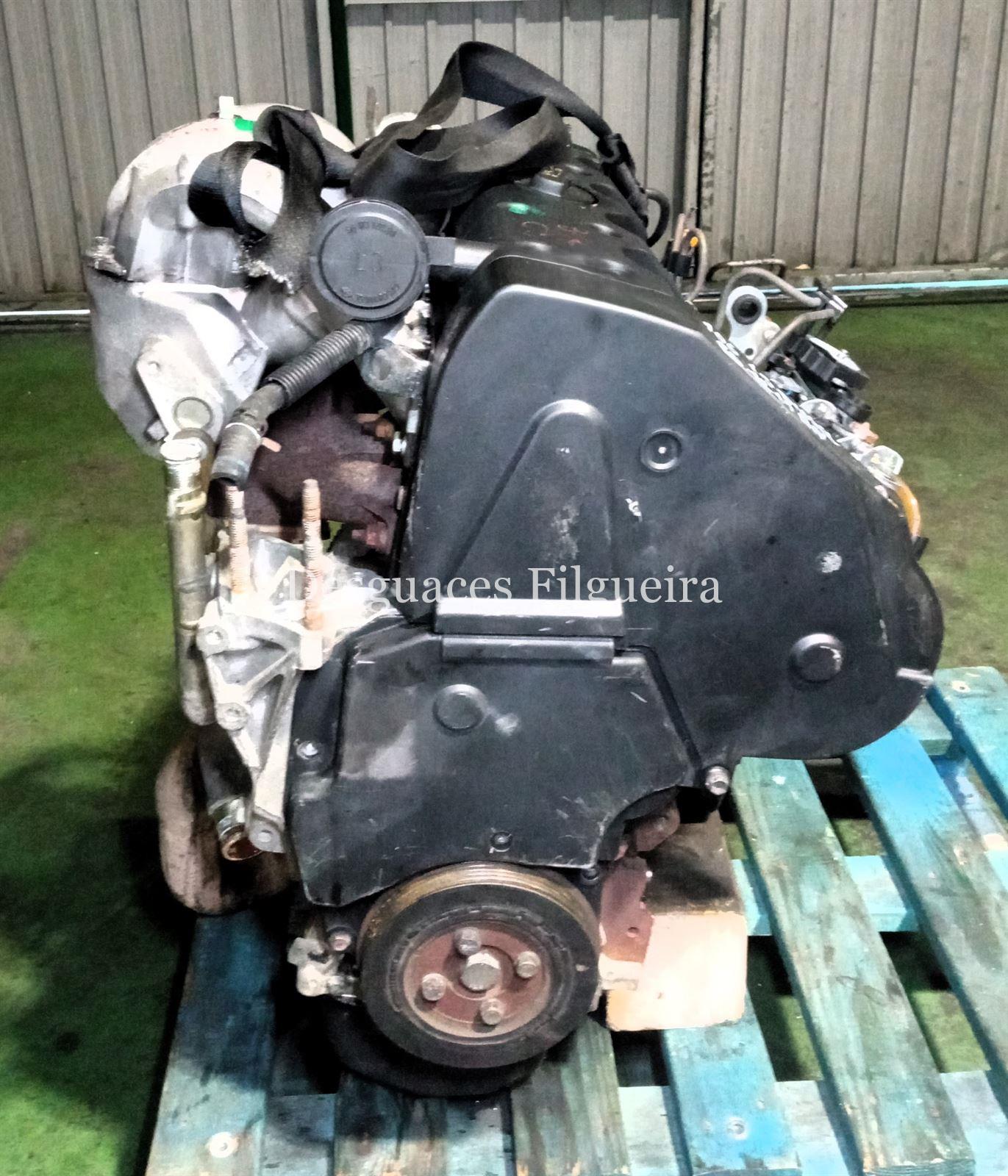 Motor completo de Peugeot 106, 1.5D, 55 cv, código de motor VJZ, año 1999. - Imagen 4