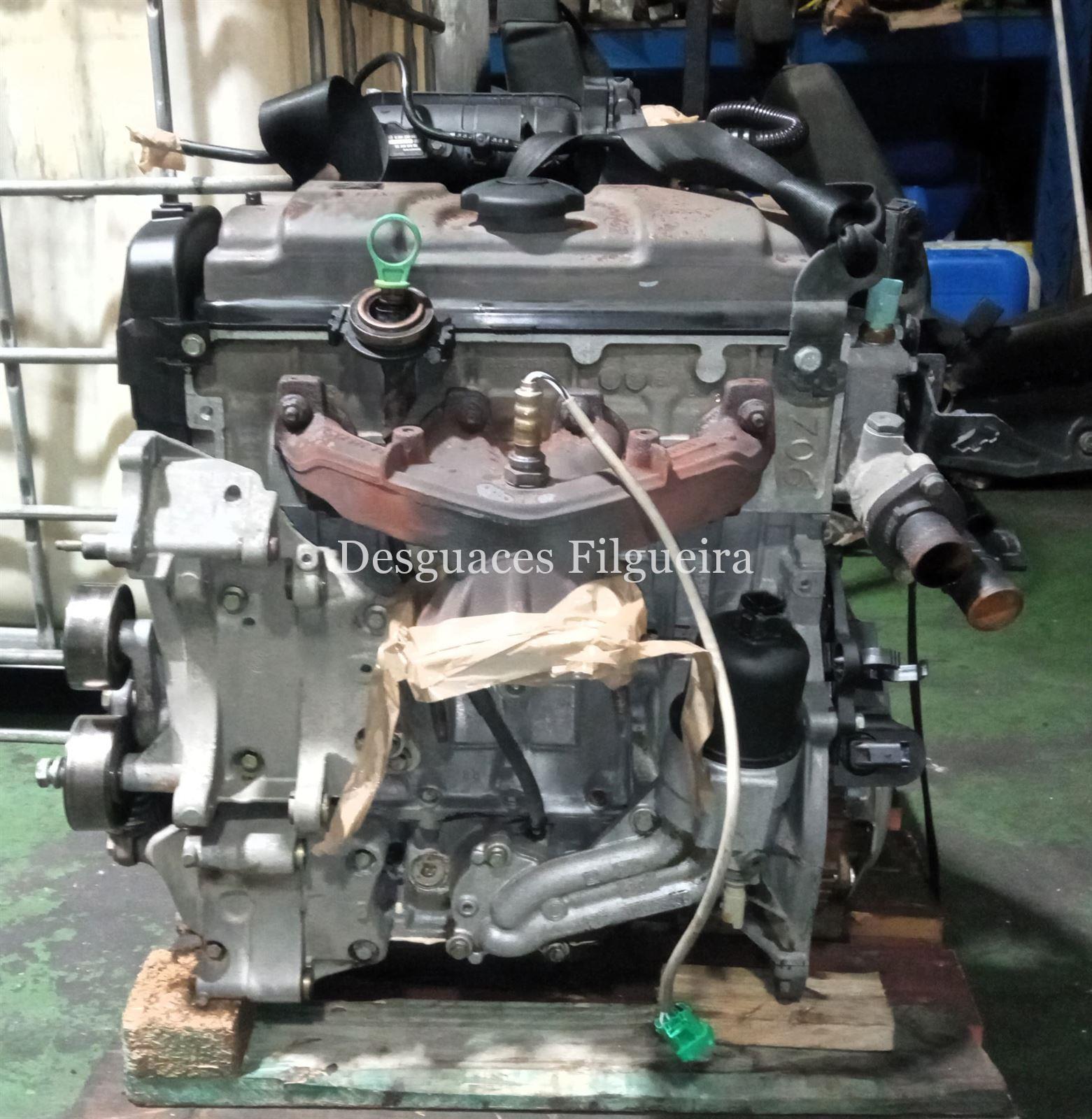 Motor completo de Peugeot  206, 1.4 i, 75 cv, código de motor: KFW, año 2001. - Imagen 4