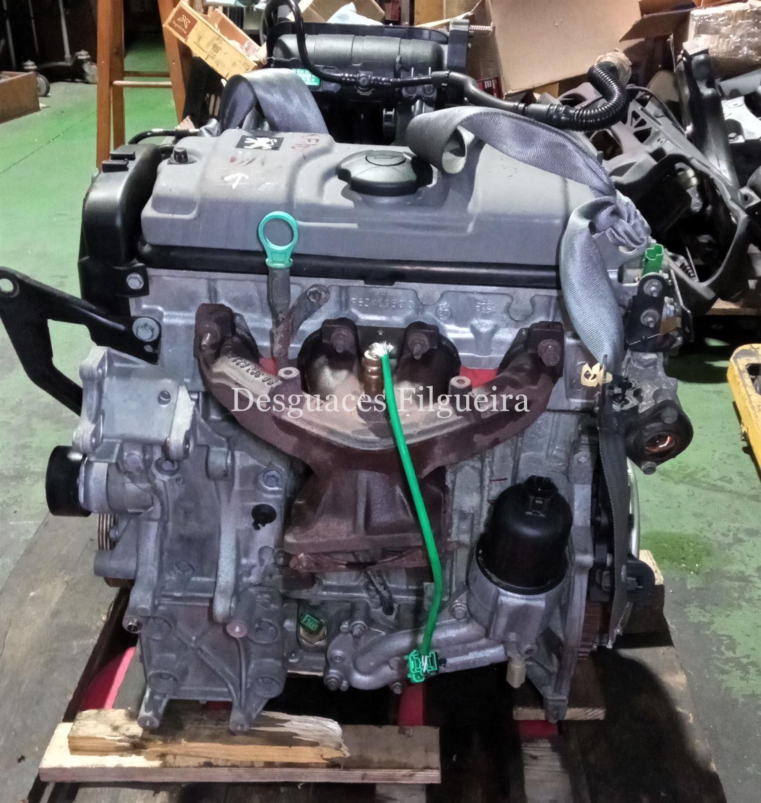 Motor completo de Peugeot 206 1.4i, 75 cv, código de motor KFW, año 2005. - Imagen 1