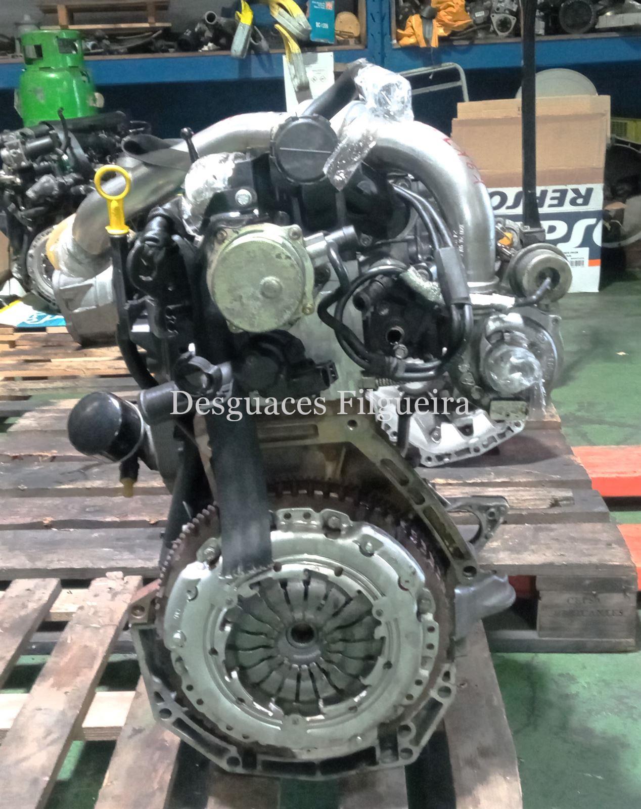 Motor completo de Renault Clio III 1.5 dCi 86 cv, código de motor: K9K T766, año 2005. - Imagen 1