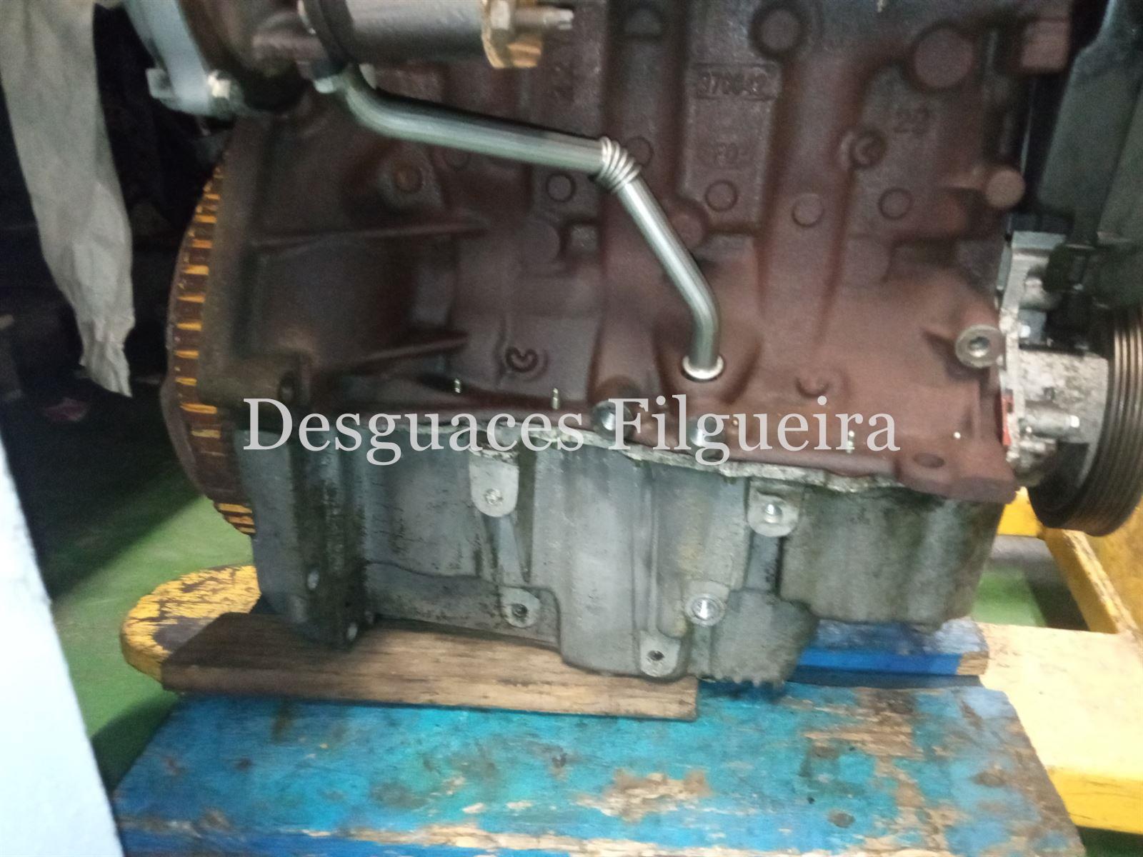 Motor completo de Renault Clio III 1.5 dCi, 86 cv, código de motor K9K T766, año 2006. - Imagen 8