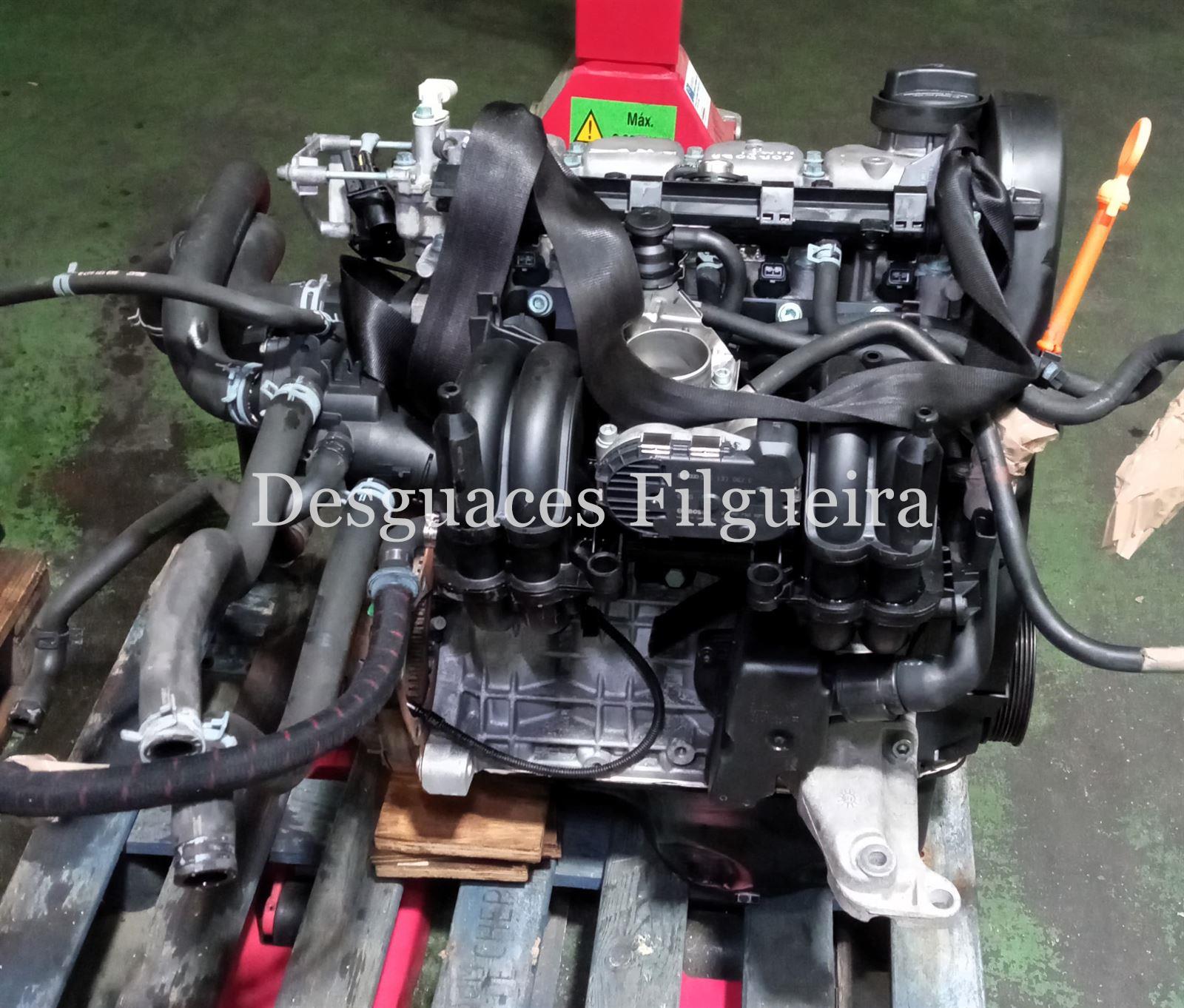 Motor completo de Seat Cordoba Berlina, 1.4, 60 cv, código de motor AUD, año 2001. - Imagen 4