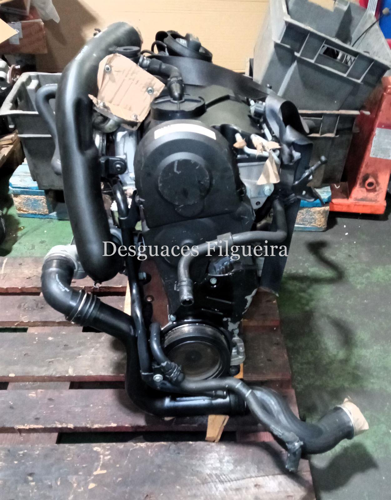 Motor completo de Volkswagen Touran 1.9 TDI, 100 cv, código de motor AVQ, año 2004. - Imagen 4