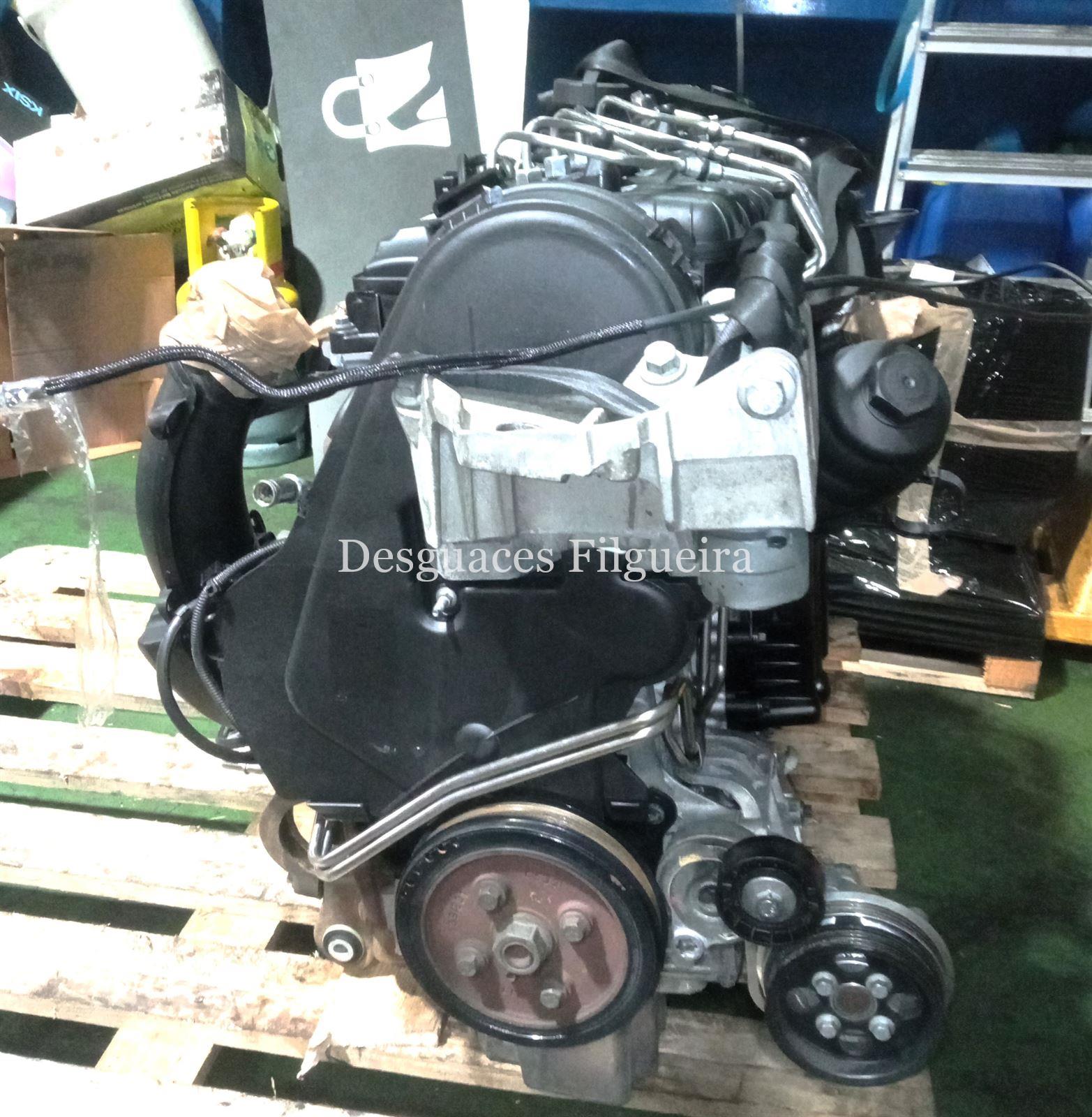 Motor completo de Volvo XC60 2.0 Kinetic 2WD, 136 cv, código de motor D5204T7, año 2014. - Imagen 3