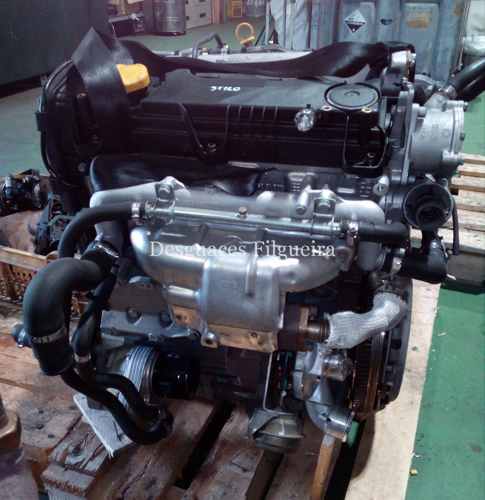 Motor completo Fiat Stilo 1.9 JTD 192 A8000 - Imagen 4