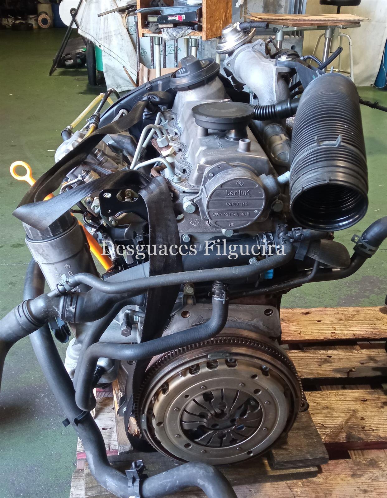 Motor completo Volkswagen Golf IV 1.9 TDI AGR - Imagen 3