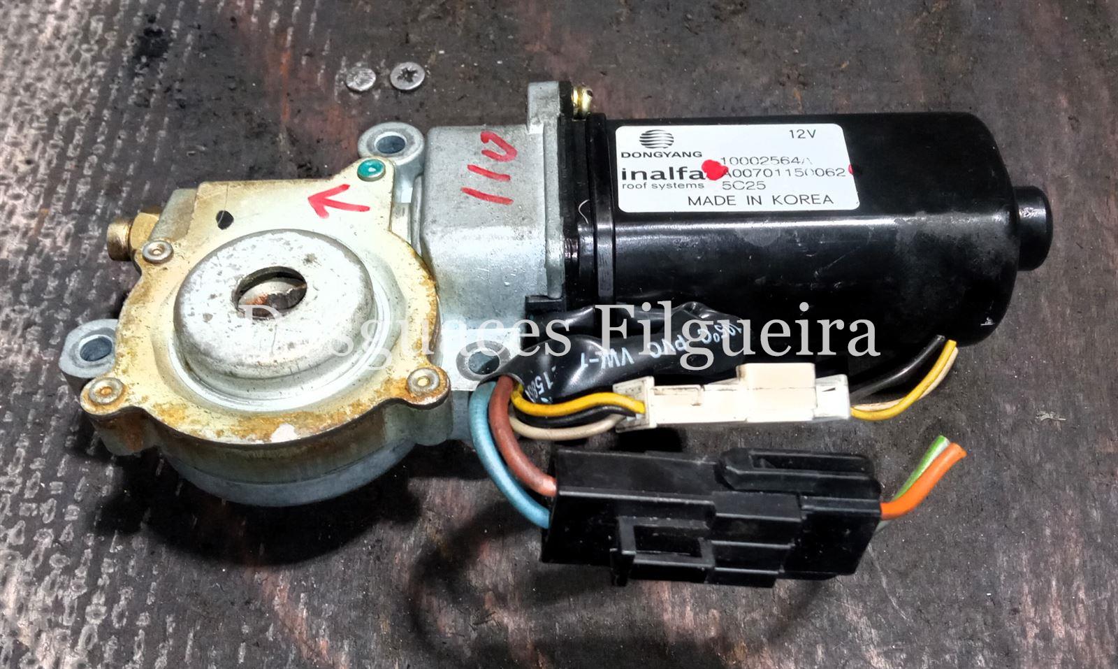 Motor de techo eléctrico de Citroen C3 Pluriel, 1.-4 HDi, 68 cv, código de motor 8HZ, año 2005. - Imagen 1