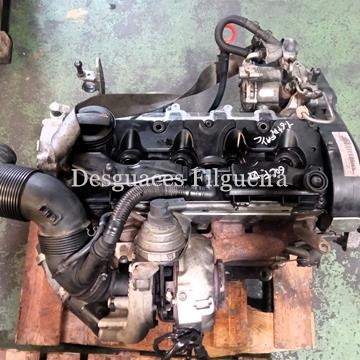 Motor de Volkswagen Golf VI, 1.6 TDI, 106 cv, código de motor CAY, año 2010. - Imagen 1
