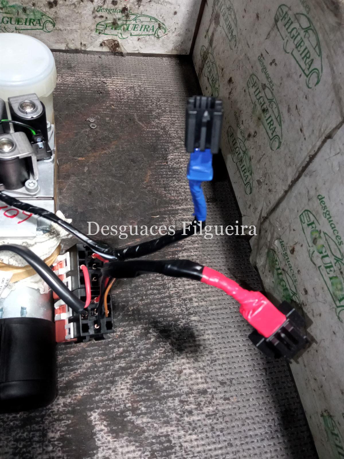 Motor techo eléctrico de BMW Serie 4 Cabrio 2.0 430i, 245cv, código de motor B48B20B, año 2024. - Imagen 5