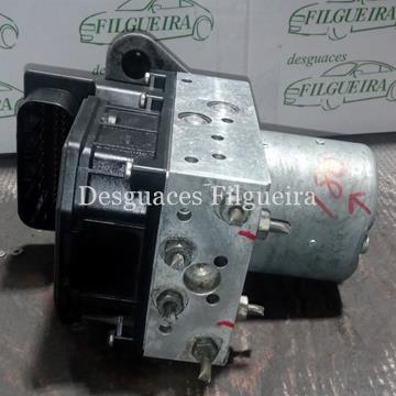 Núcleo ABS de Mercedes-Benz Sprinte 4-t 413 CDI, 129 cv, código de motor 611.981, año 2006. - Imagen 1