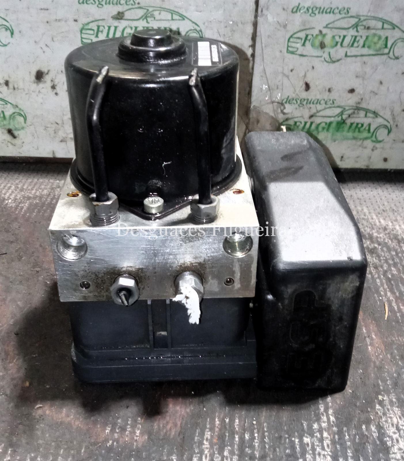 Núcleo ABS de Peugeot 207+, 1.4 HDI, 68 cv, código de motor 8H01, año 2013. - Imagen 1