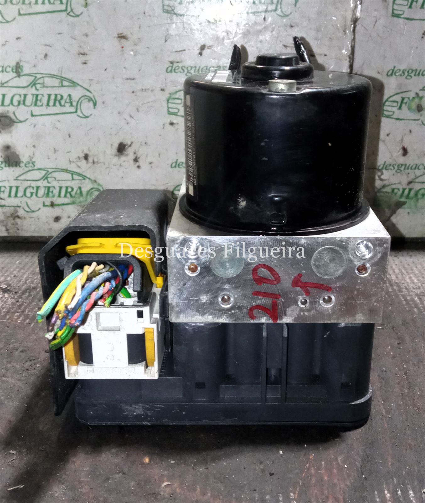 Núcleo ABS de Peugeot 207+, 1.4 HDI, 68 cv, código de motor 8H01, año 2013. - Imagen 5