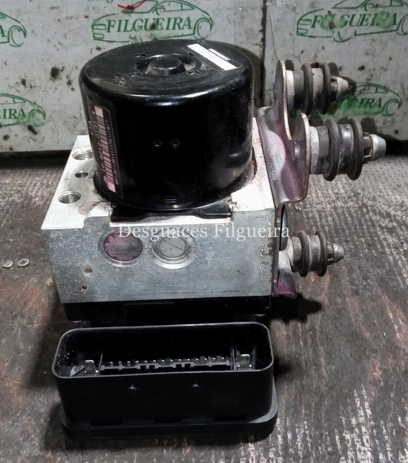 Núcleo ABS de Volkswagen Transporter T5, 1.9 TDI,102 cv, código de moto BRS, año 2008. - Imagen 1