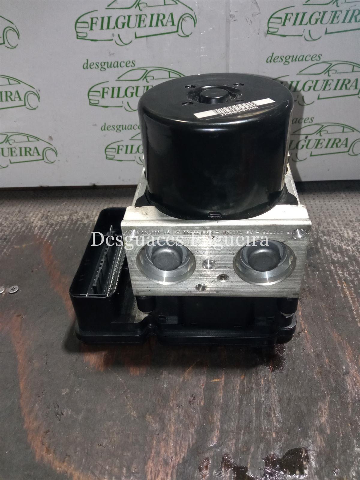 Núcleo ABS de Volvo XC60 2.0 Kinetic 2WD, 136 cv, código de motor D5204T7, año 2014. - Imagen 4