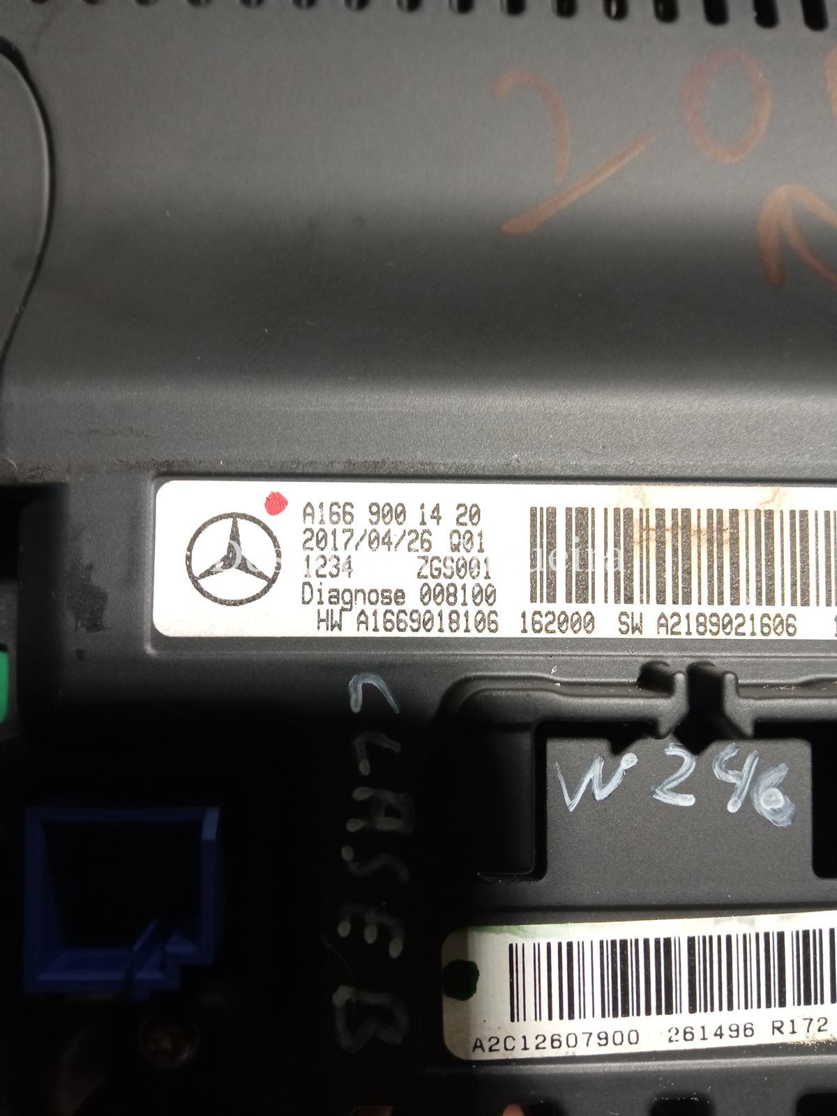 Pantalla multifunción Mercedes-Benz Clase B W246 1.5 B 180 CDI K9KA461 - Imagen 2