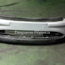 Paragolpes delantero de Peugeot 206, 1.4 i, año 2002. - Imagen 1