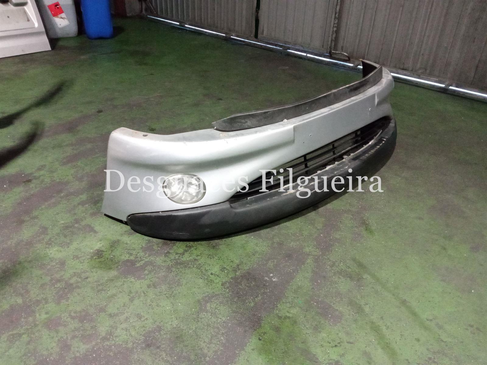 Paragolpes delantero de Peugeot 206, 1.4 i, año 2002. - Imagen 5