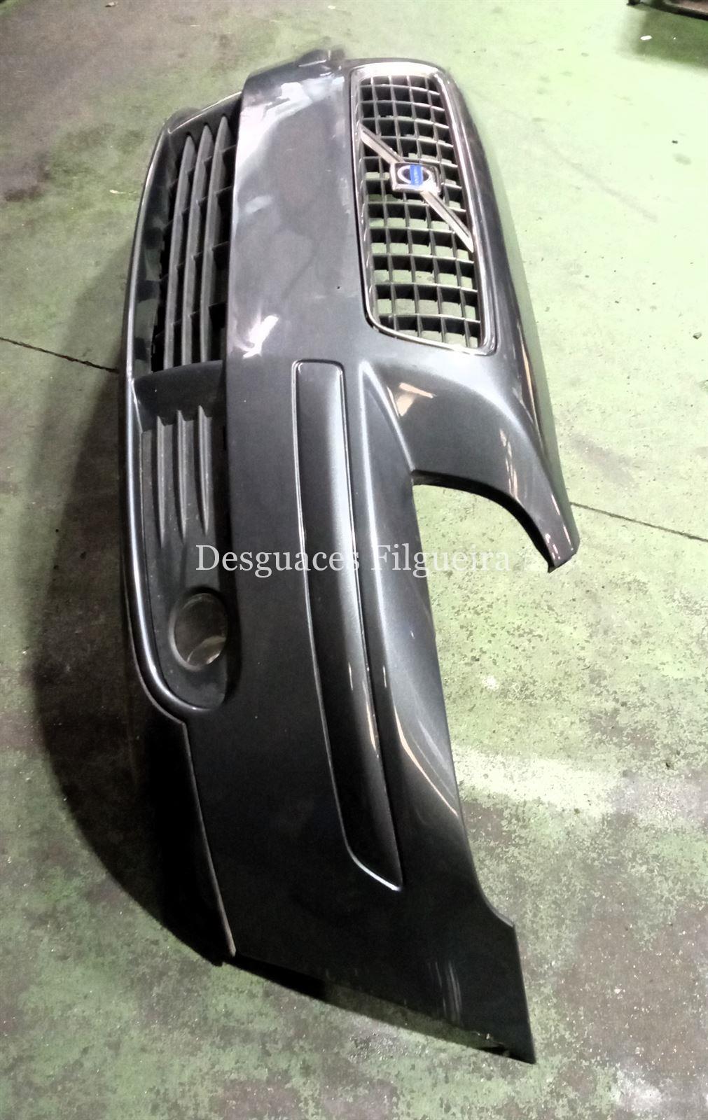 Paragolpes delantero de Volvo S40 Berlina, 2.0 D, 136 cv, código de motor D4204T, año 2004. - Imagen 2