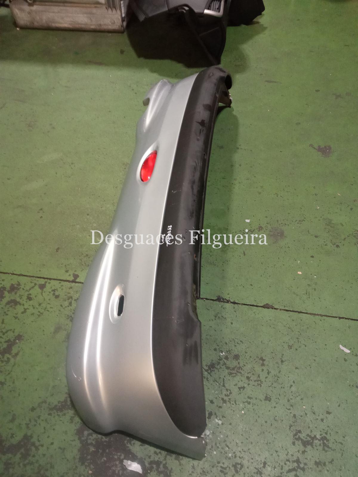 Paragolpes trasero de Peugeot 206, 1.9 D, 69 cv, código de motor WJY, año 2000. - Imagen 4