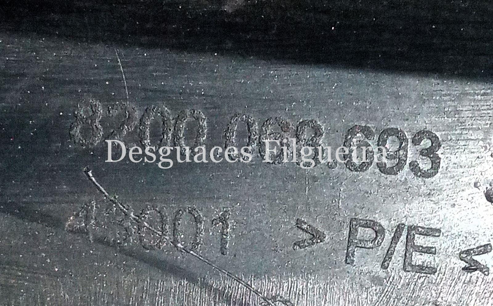 Paragolpes trasero de Renault Clio II Fase I, 1.2 16V, 75 cv, código de motor D4F712, año 2001. - Imagen 2