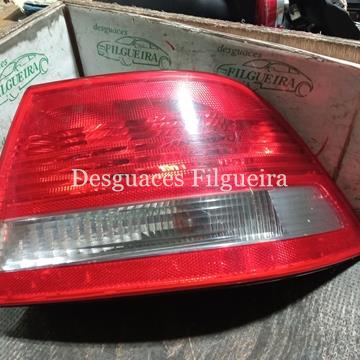 Piloto trasero derecho Saab 9-3 1.9TiD - Imagen 1