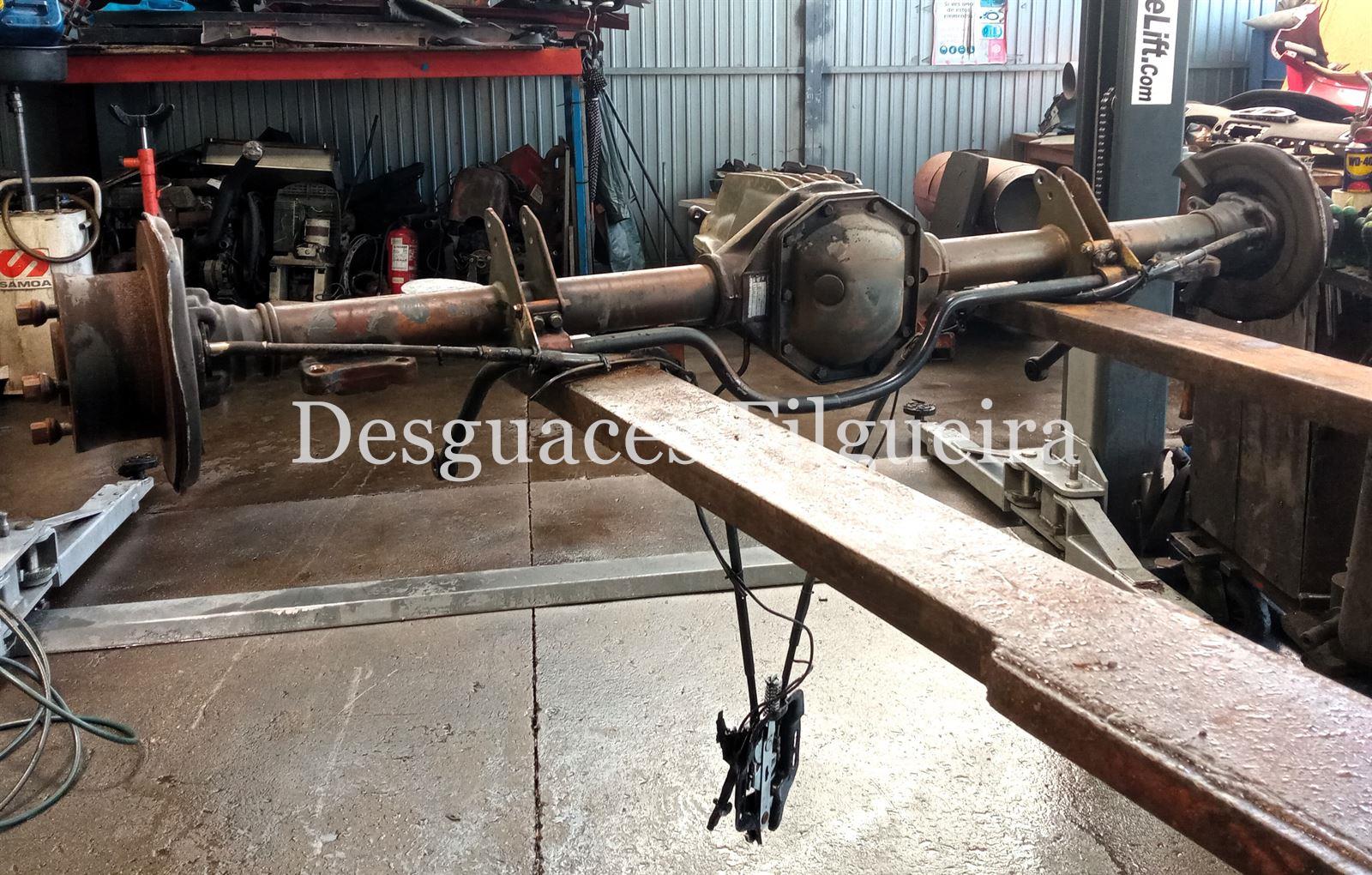 Puente trasero de Mercedes-Benz Sprinter 3-t Furgón, 313 CDI, 129 cv, código de motor OM611.981, año 2006. - Imagen 1